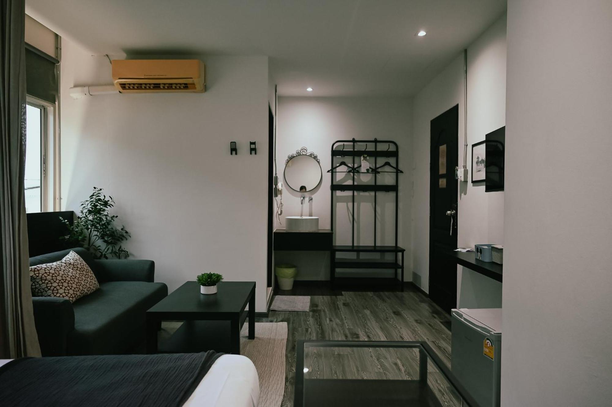 Tim Mansion Hotel Bangkok Exterior photo